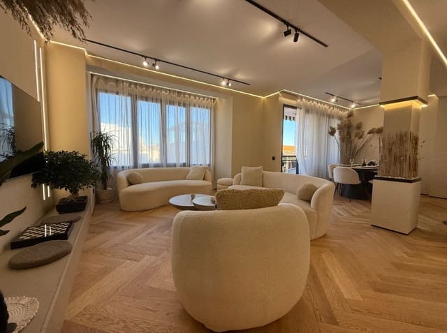 3 bedroom Apartment for sale in Alicante / Alacant city - € 643,000 (Ref: 9453706)