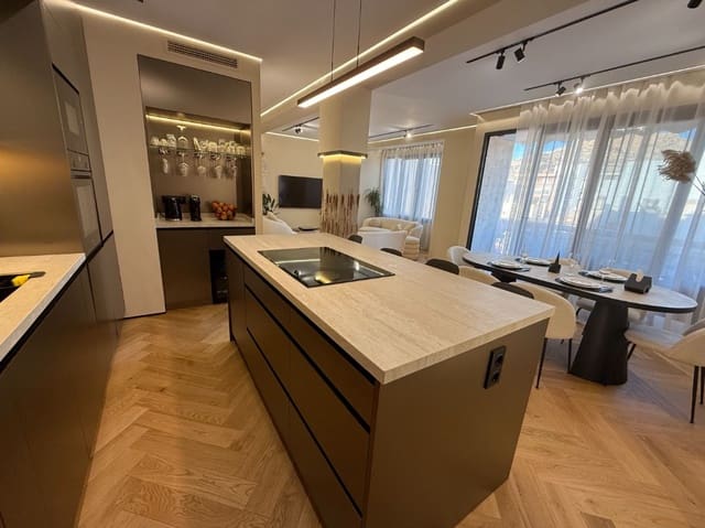 3 bedroom Apartment for sale in Alicante / Alacant city - € 643,000 (Ref: 9453706)