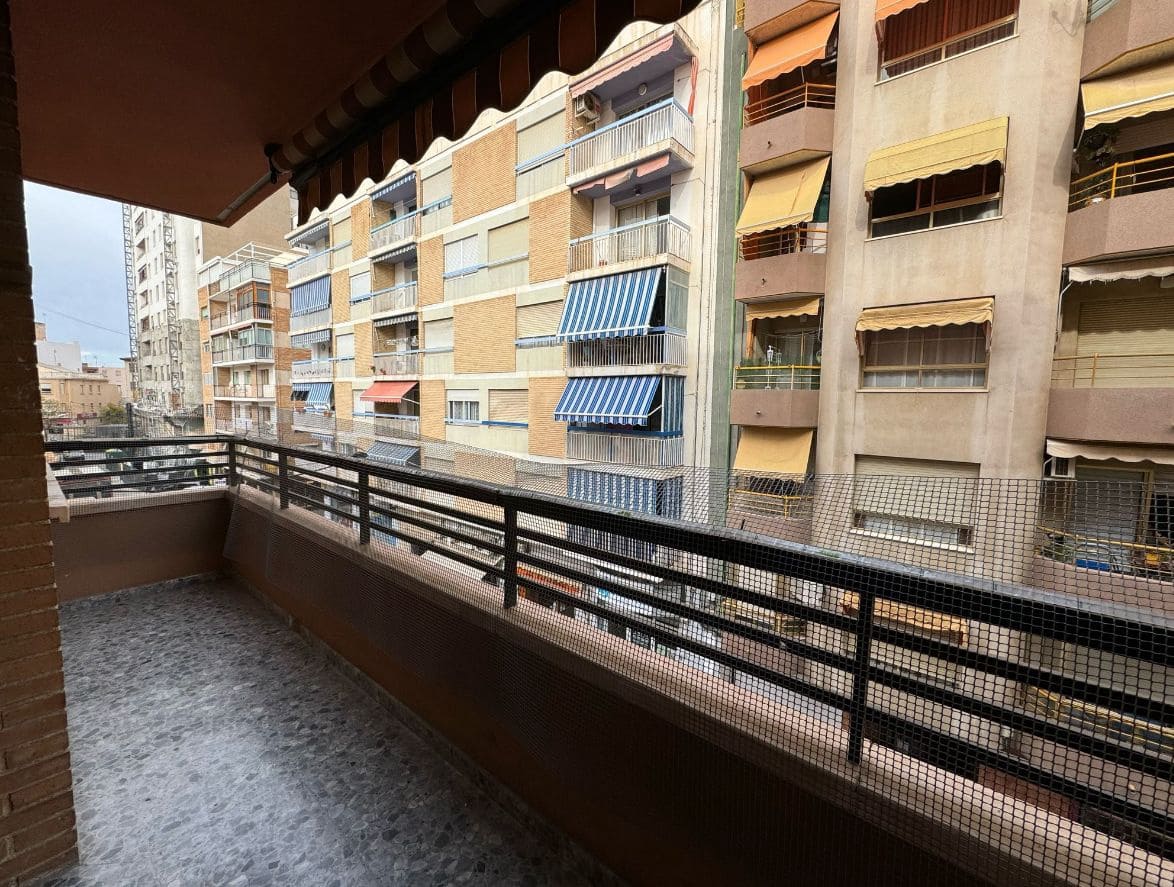 Apartamento de 4 habitaciones en La Villajoyosa / Vila Joiosa en venta - 395.000 € (Ref: 9453708)