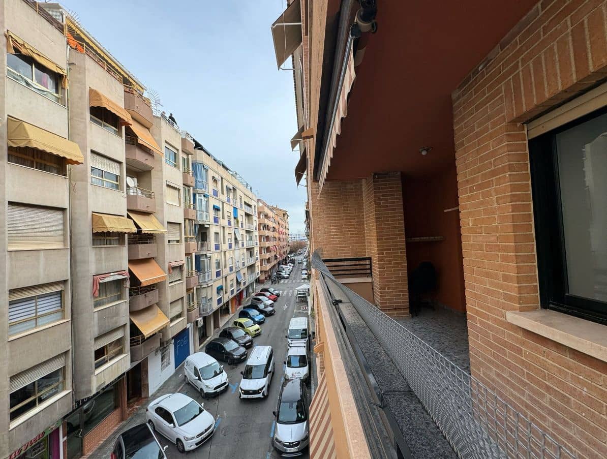 Apartamento de 4 habitaciones en La Villajoyosa / Vila Joiosa en venta - 395.000 € (Ref: 9453708)