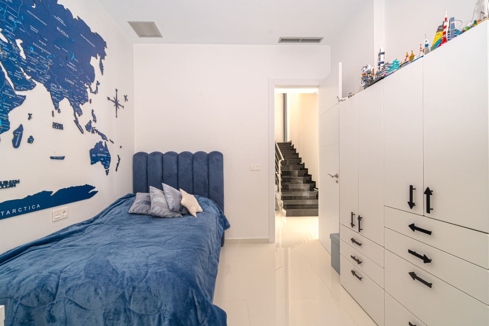 Chalet de 5 habitaciones en Finestrat en venta con piscina garaje - 2.000.000 € (Ref: 9453710)