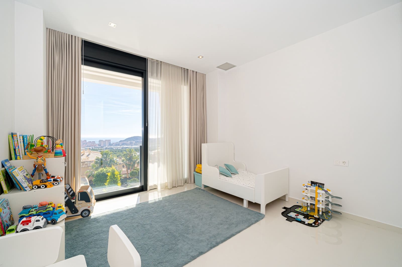 Chalet de 5 habitaciones en Finestrat en venta con piscina garaje - 2.000.000 € (Ref: 9453710)