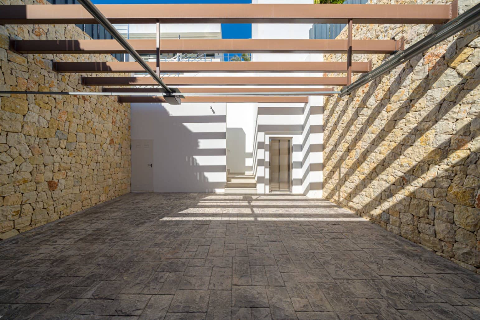 Chalet de 5 habitaciones en Finestrat en venta con piscina garaje - 2.000.000 € (Ref: 9453710)