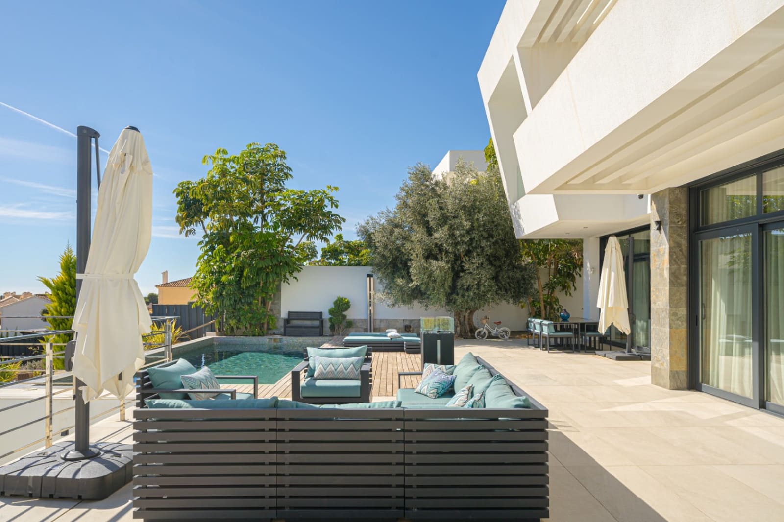 Chalet de 5 habitaciones en Finestrat en venta con piscina garaje - 2.000.000 € (Ref: 9453710)