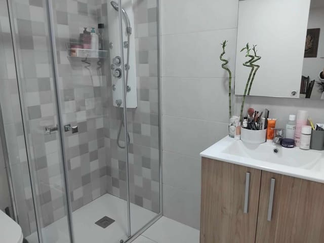 2 Zimmer Apartment zu verkaufen in La Villajoyosa / Vila Joiosa mit Pool - 210.000 € (Ref: 9453713)