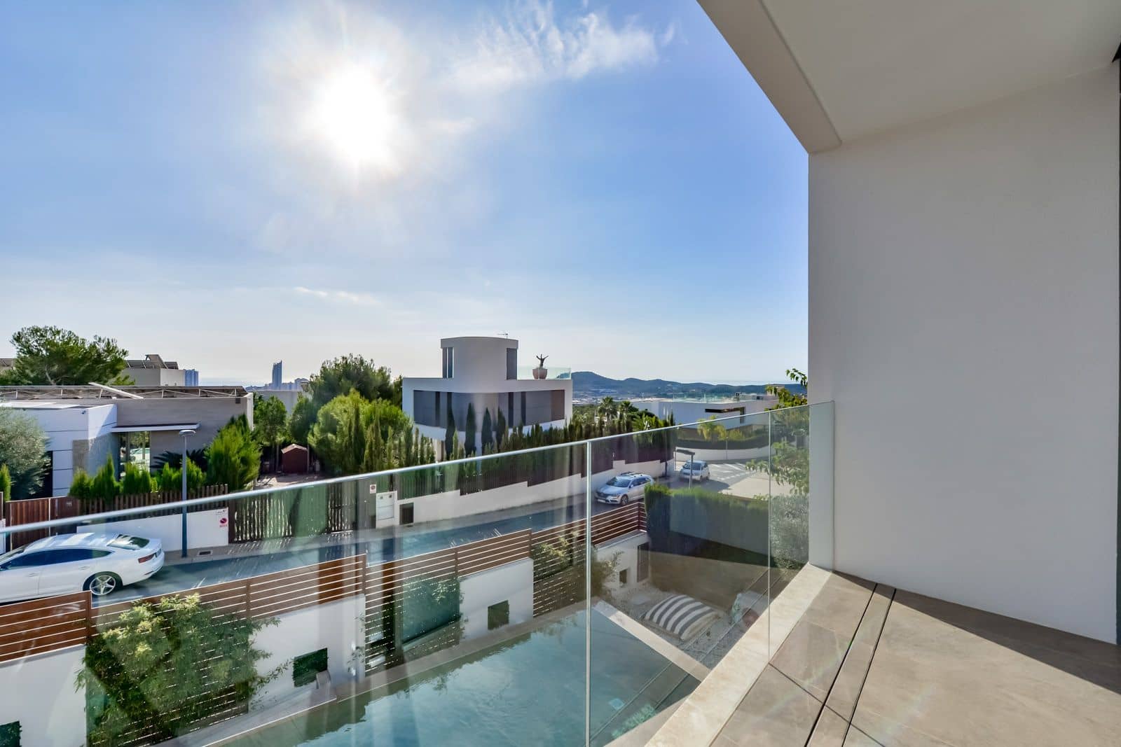 6 quarto Moradia para venda em Finestrat com piscina garagem - 1 495 000 € (Ref: 9453717)