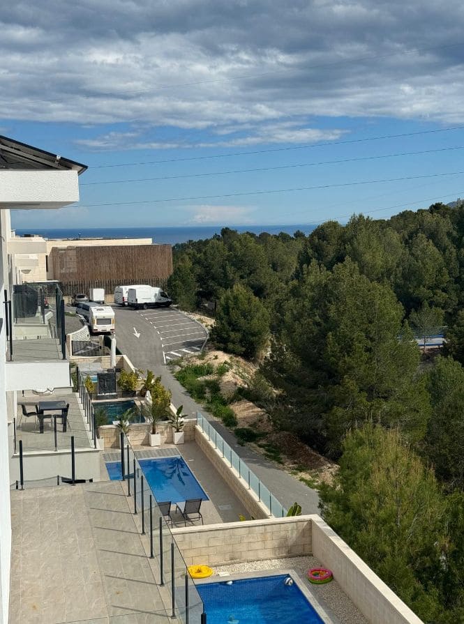 4 bedroom Villa for sale in La Nucia with pool - € 600,000 (Ref: 9453718)