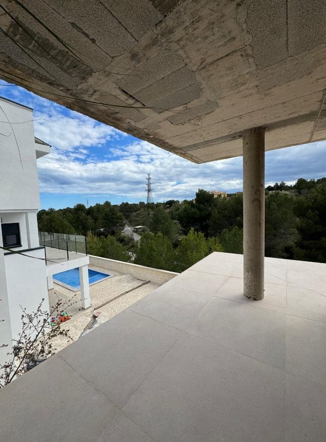 4 bedroom Villa for sale in La Nucia with pool - € 600,000 (Ref: 9453718)