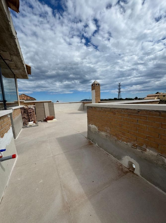 4 bedroom Villa for sale in La Nucia with pool - € 600,000 (Ref: 9453718)