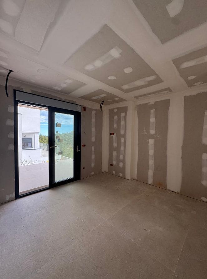 4 bedroom Villa for sale in La Nucia with pool - € 600,000 (Ref: 9453718)