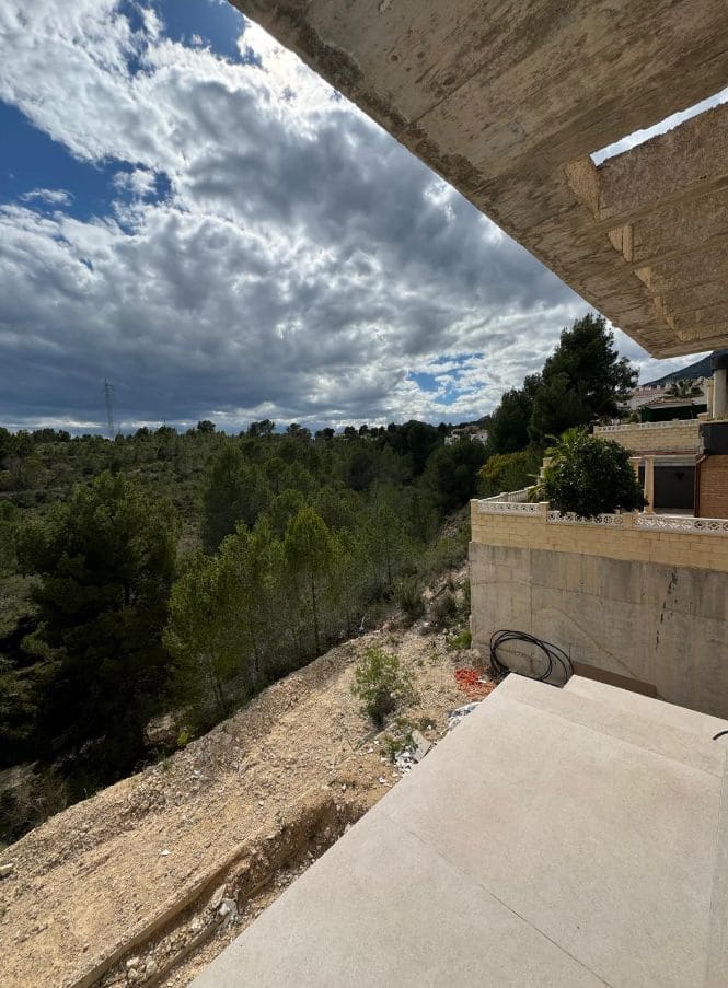 4 bedroom Villa for sale in La Nucia with pool - € 600,000 (Ref: 9453718)