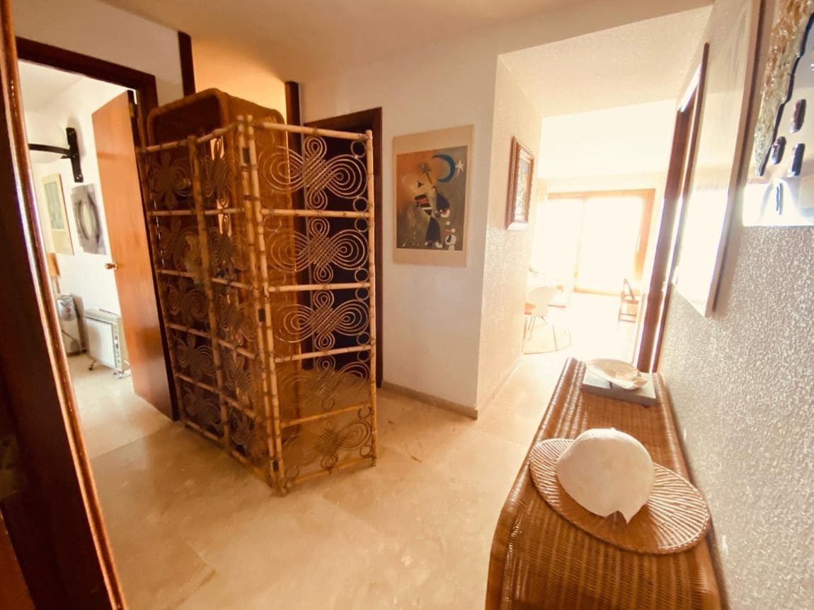 3 bedroom Apartment for sale in Benidorm with pool garage - € 530,000 (Ref: 9453719)