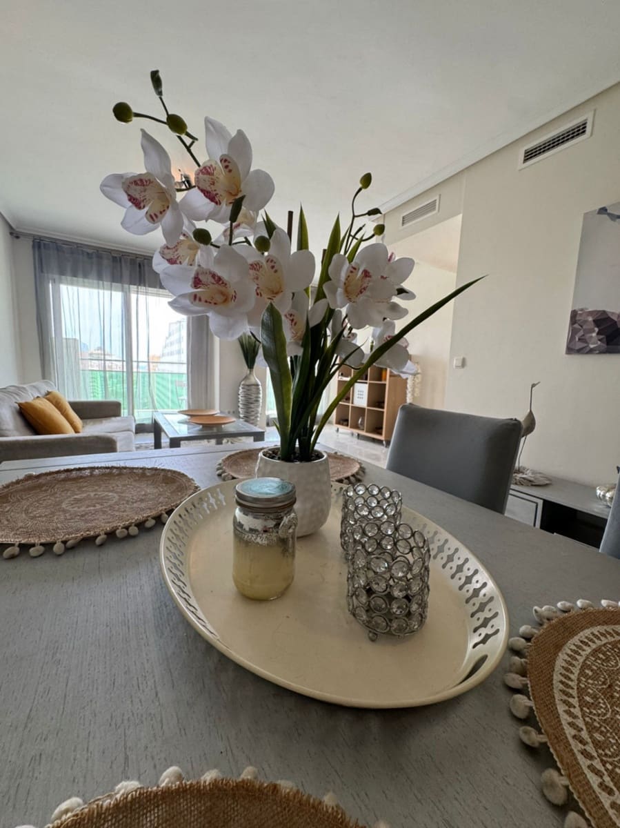 2 makuuhuone Huoneisto myytävänä paikassa La Villajoyosa / Vila Joiosa mukana uima-altaan 
autotalli - 273 000 € (Ref: 9453720)