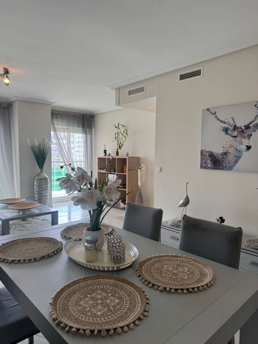 2 makuuhuone Huoneisto myytävänä paikassa La Villajoyosa / Vila Joiosa mukana uima-altaan 
autotalli - 273 000 € (Ref: 9453720)