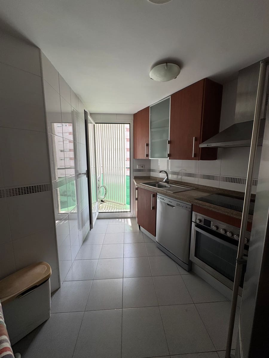 2 makuuhuone Huoneisto myytävänä paikassa La Villajoyosa / Vila Joiosa mukana uima-altaan 
autotalli - 273 000 € (Ref: 9453720)