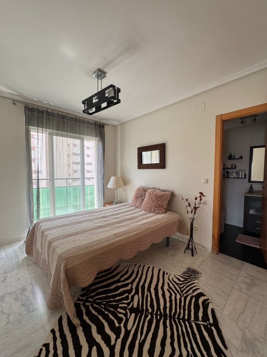 2 makuuhuone Huoneisto myytävänä paikassa La Villajoyosa / Vila Joiosa mukana uima-altaan 
autotalli - 273 000 € (Ref: 9453720)