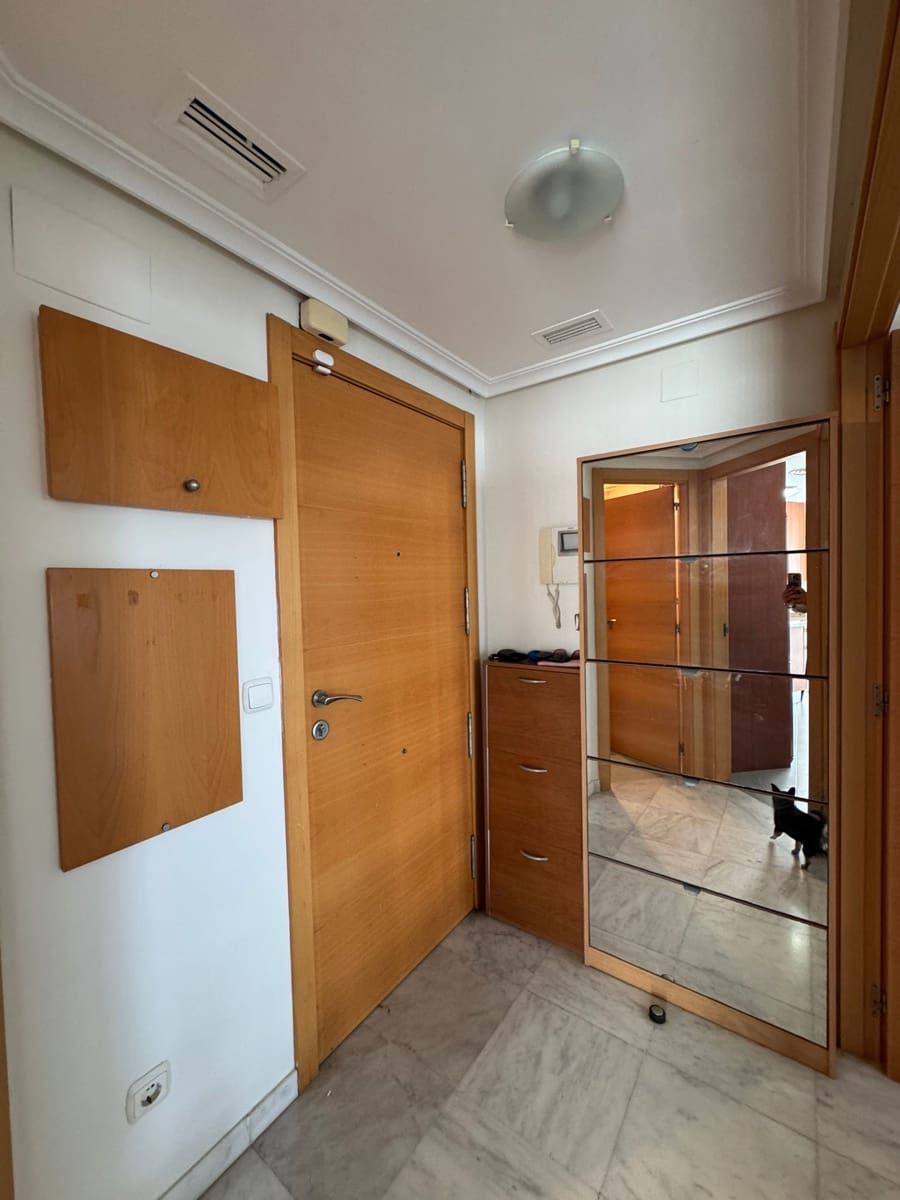 2 makuuhuone Huoneisto myytävänä paikassa La Villajoyosa / Vila Joiosa mukana uima-altaan 
autotalli - 273 000 € (Ref: 9453720)