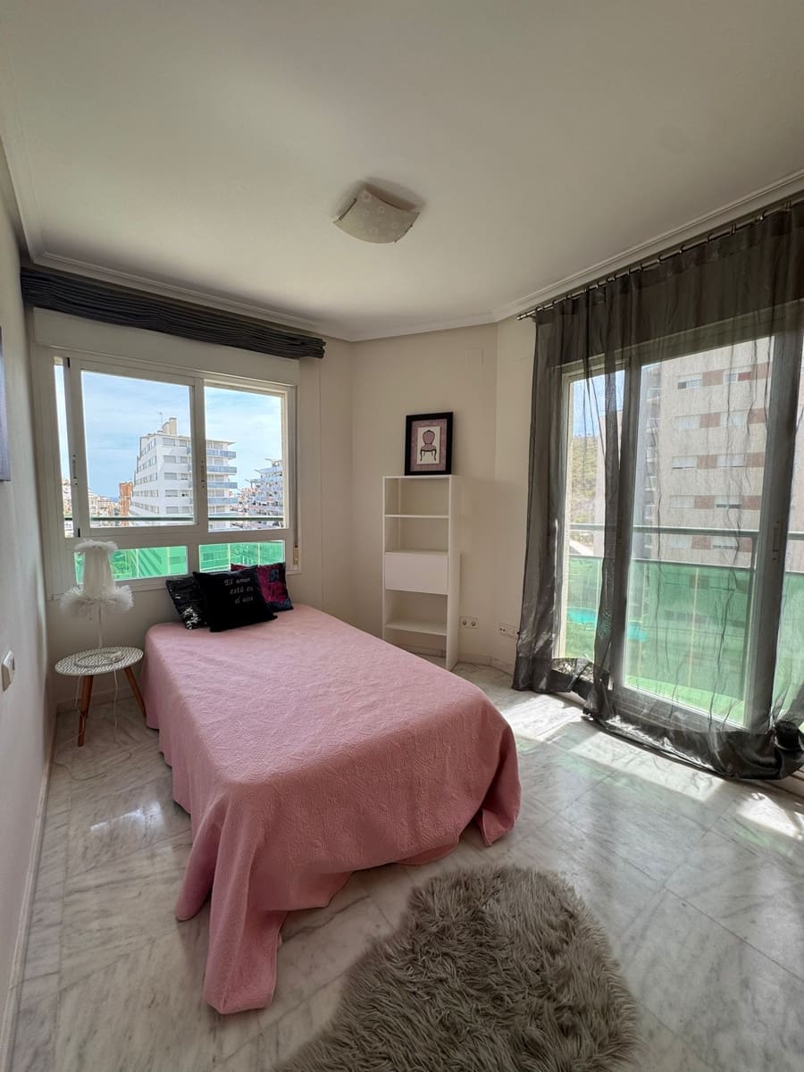 2 makuuhuone Huoneisto myytävänä paikassa La Villajoyosa / Vila Joiosa mukana uima-altaan 
autotalli - 273 000 € (Ref: 9453720)