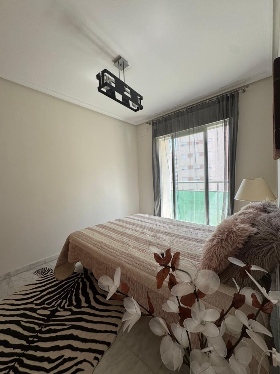 2 makuuhuone Huoneisto myytävänä paikassa La Villajoyosa / Vila Joiosa mukana uima-altaan 
autotalli - 273 000 € (Ref: 9453720)