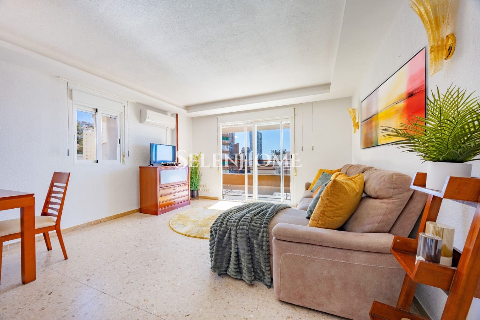 2 soverom Leilighet til salgs i Benidorm med svømmebasseng garasje - € 493 000 (Ref: 9453723)