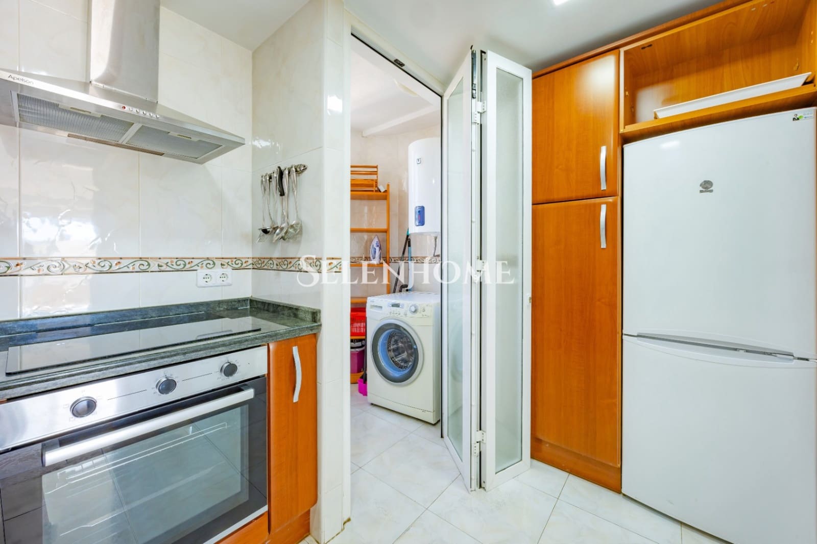 2 soverom Leilighet til salgs i Benidorm med svømmebasseng garasje - € 493 000 (Ref: 9453723)