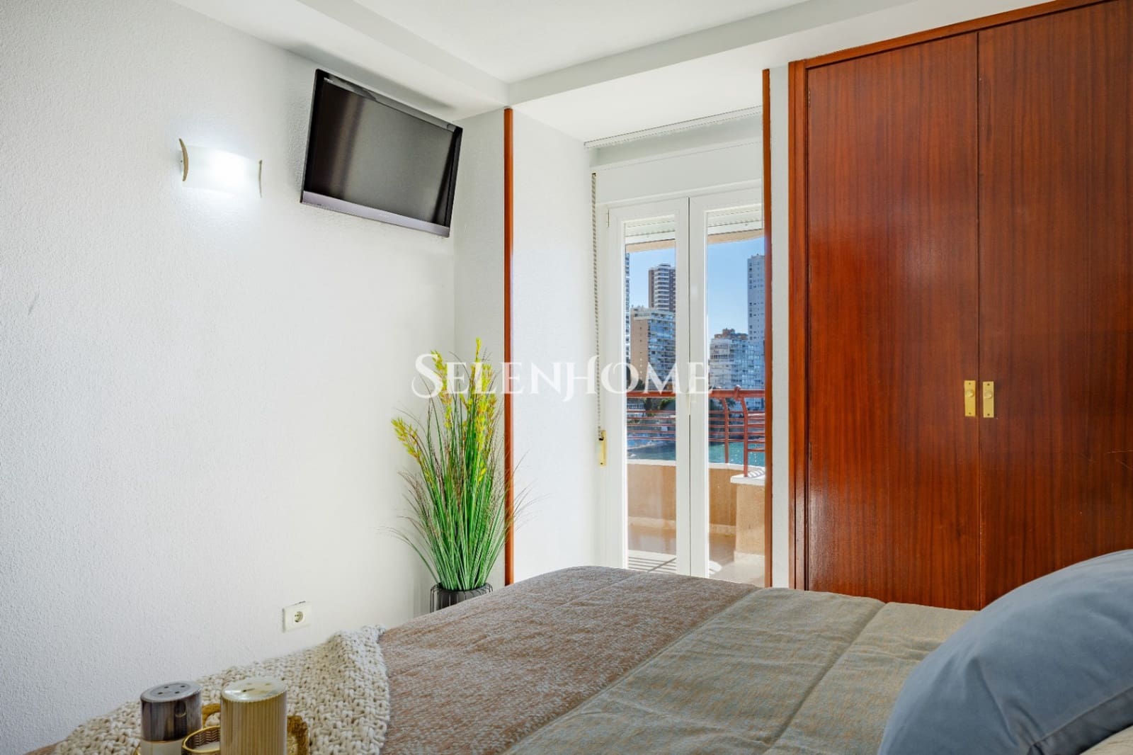 2 soverom Leilighet til salgs i Benidorm med svømmebasseng garasje - € 493 000 (Ref: 9453723)