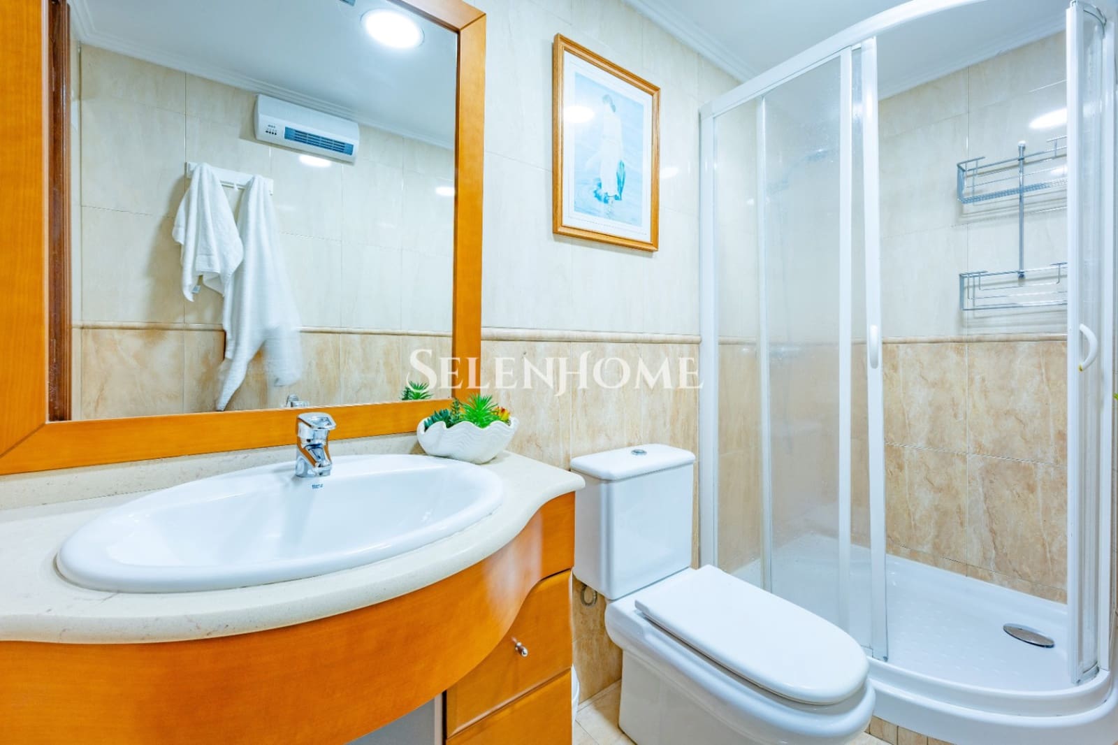 2 soverom Leilighet til salgs i Benidorm med svømmebasseng garasje - € 493 000 (Ref: 9453723)