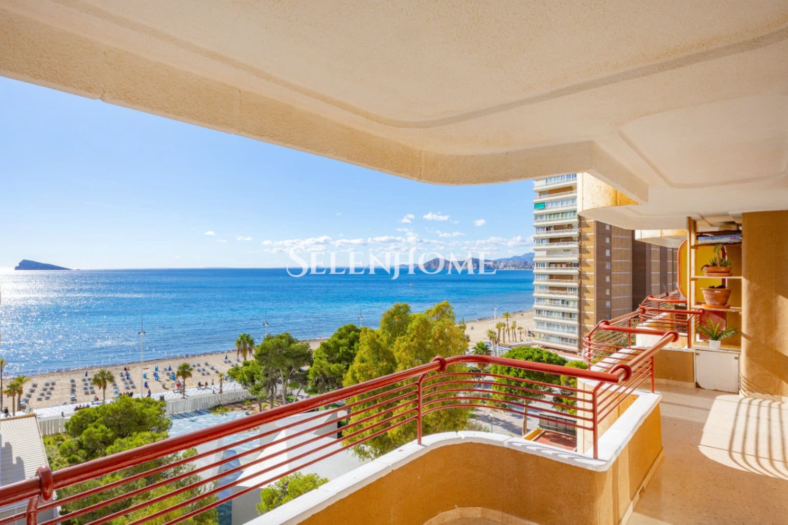 2 soverom Leilighet til salgs i Benidorm med svømmebasseng garasje - € 493 000 (Ref: 9453723)