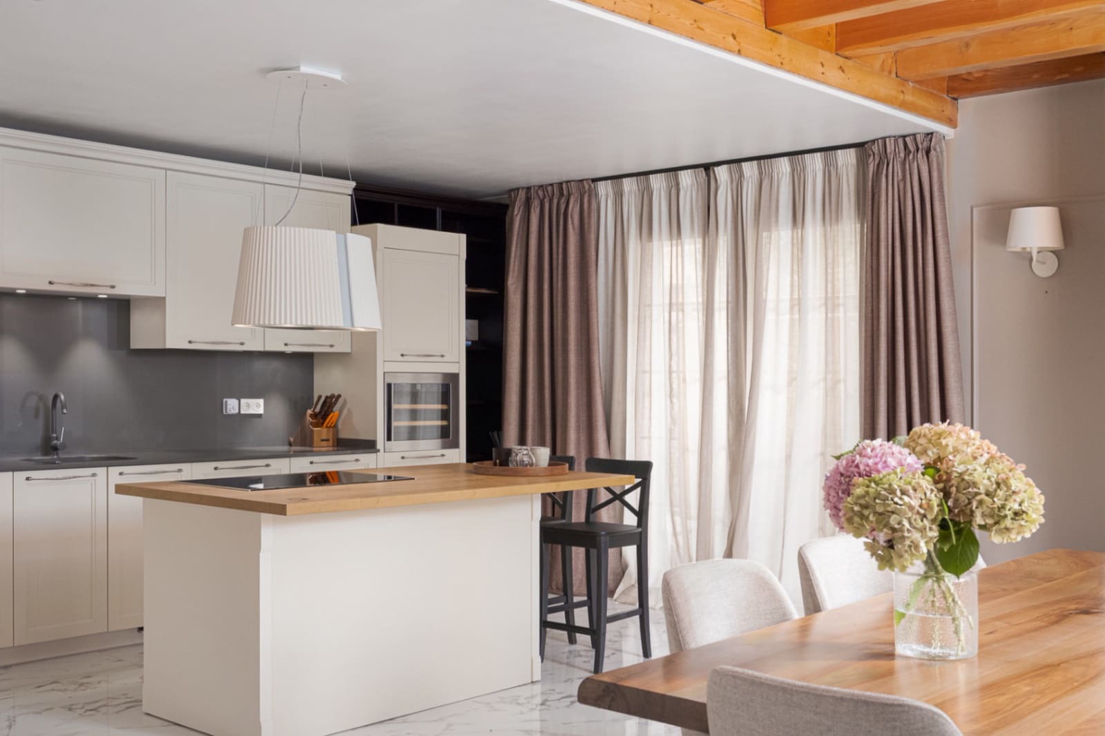 4 bedroom Villa for sale in Donostia-San Sebastian with garage - € 1,590,000 (Ref: 9453724)