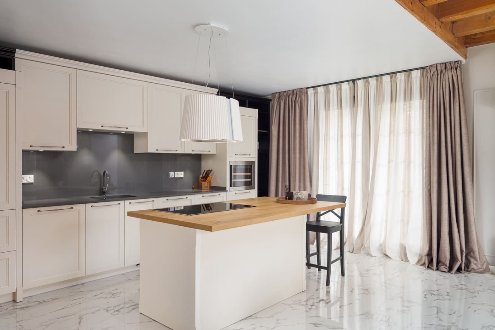 4 bedroom Villa for sale in Donostia-San Sebastian with garage - € 1,590,000 (Ref: 9453724)