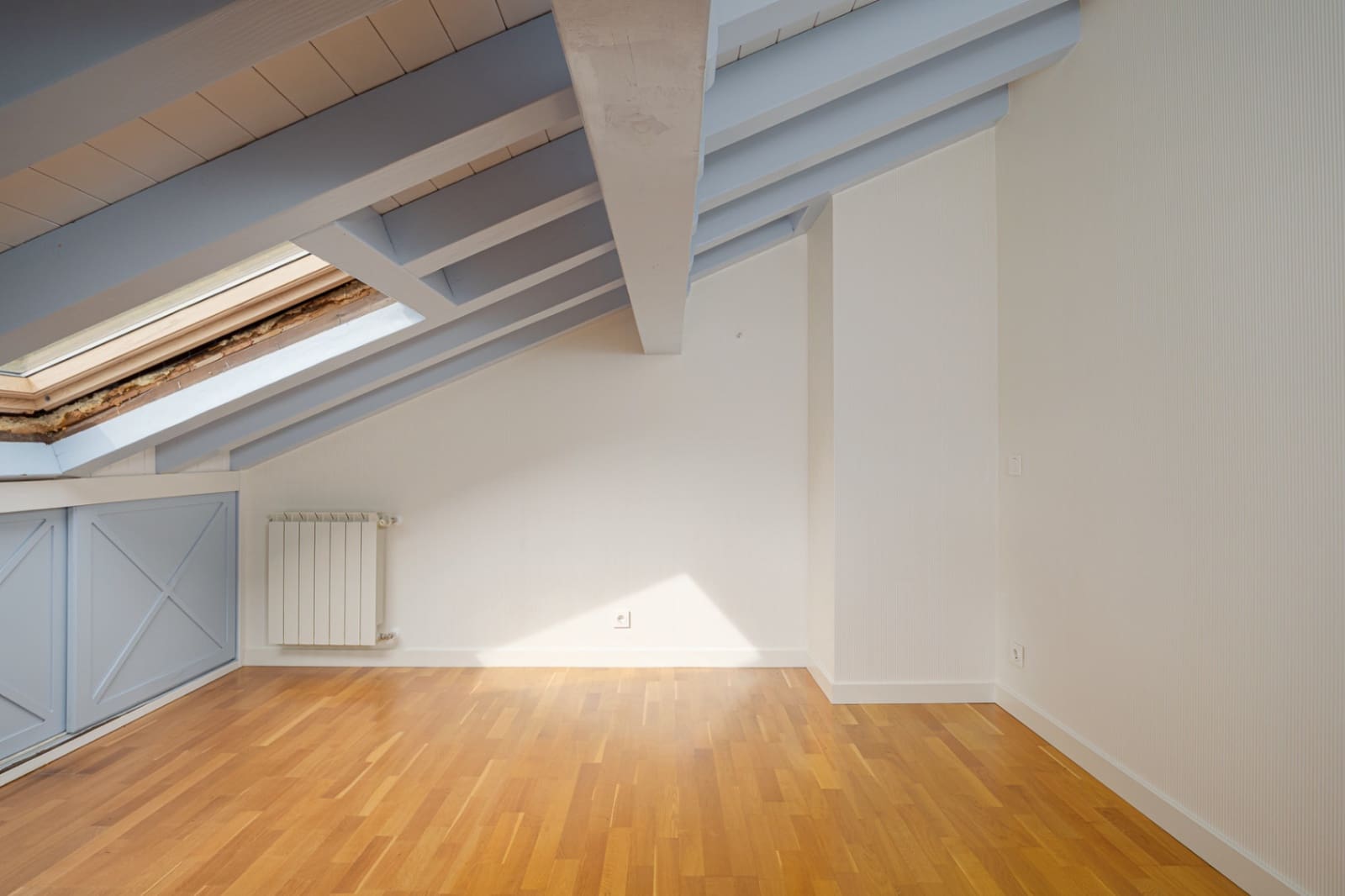 4 bedroom Villa for sale in Donostia-San Sebastian with garage - € 1,590,000 (Ref: 9453724)