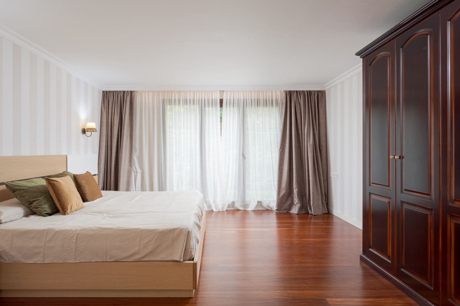 4 bedroom Villa for sale in Donostia-San Sebastian with garage - € 1,590,000 (Ref: 9453724)