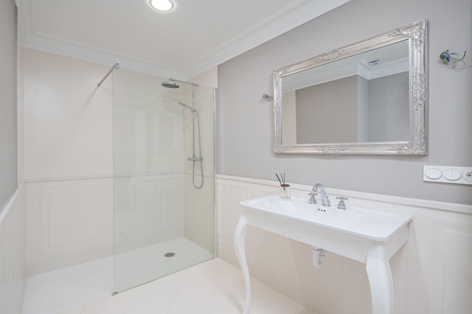 4 bedroom Villa for sale in Donostia-San Sebastian with garage - € 1,590,000 (Ref: 9453724)