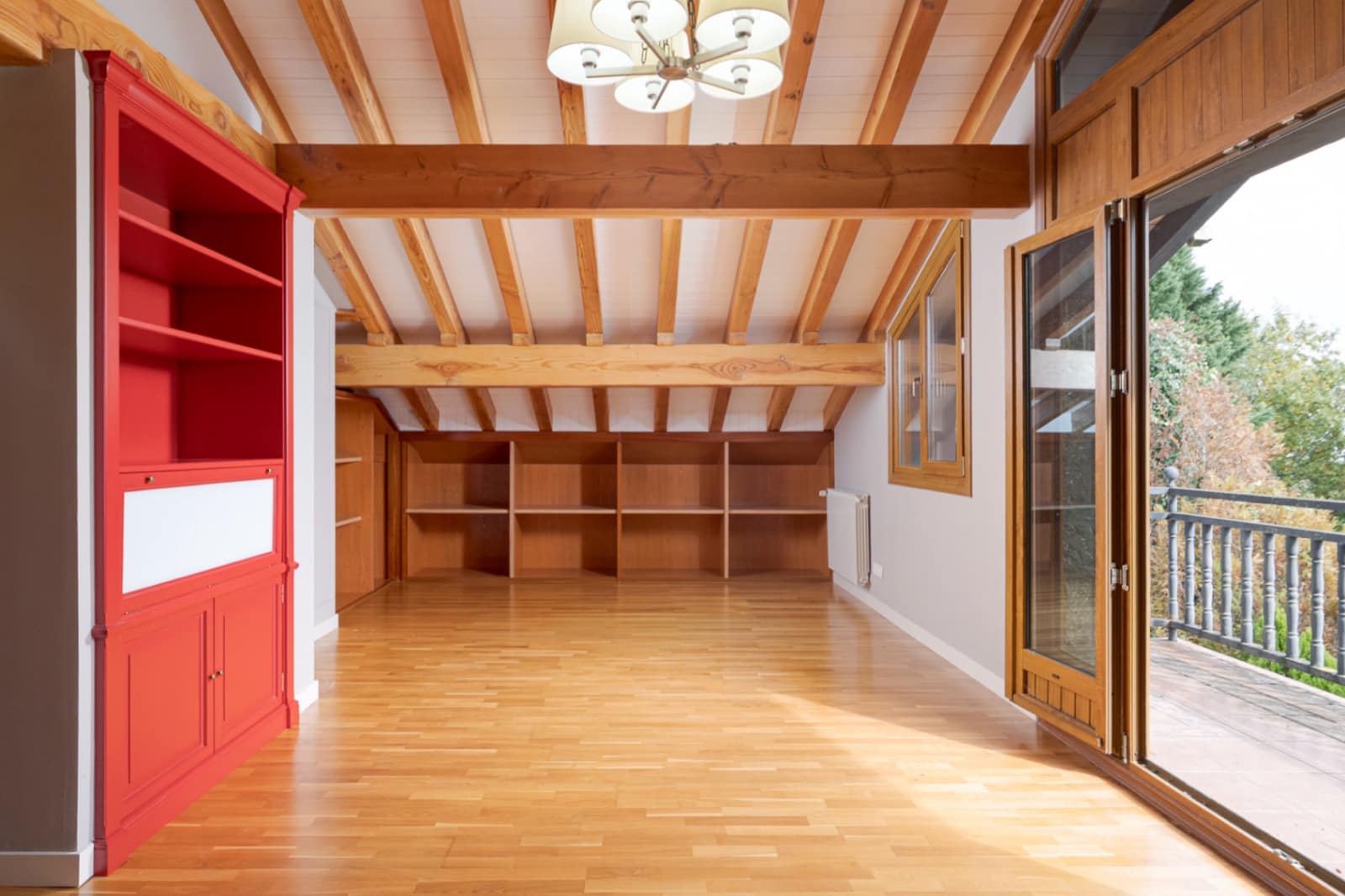 4 bedroom Villa for sale in Donostia-San Sebastian with garage - € 1,590,000 (Ref: 9453724)