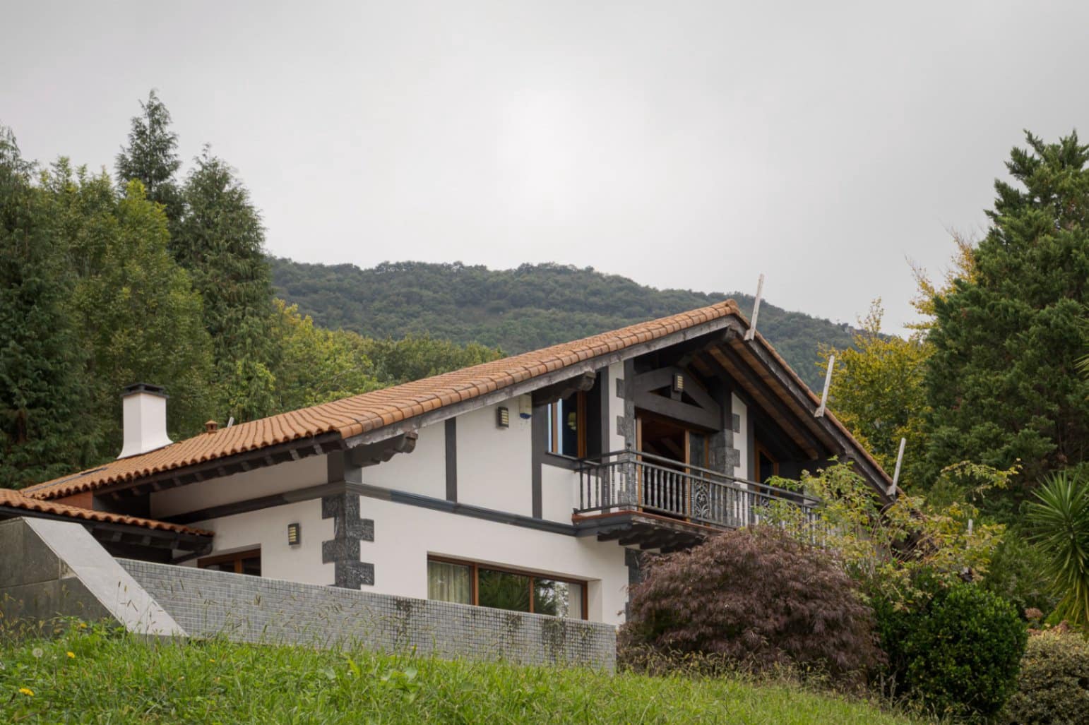 4 bedroom Villa for sale in Donostia-San Sebastian with garage - € 1,590,000 (Ref: 9453724)