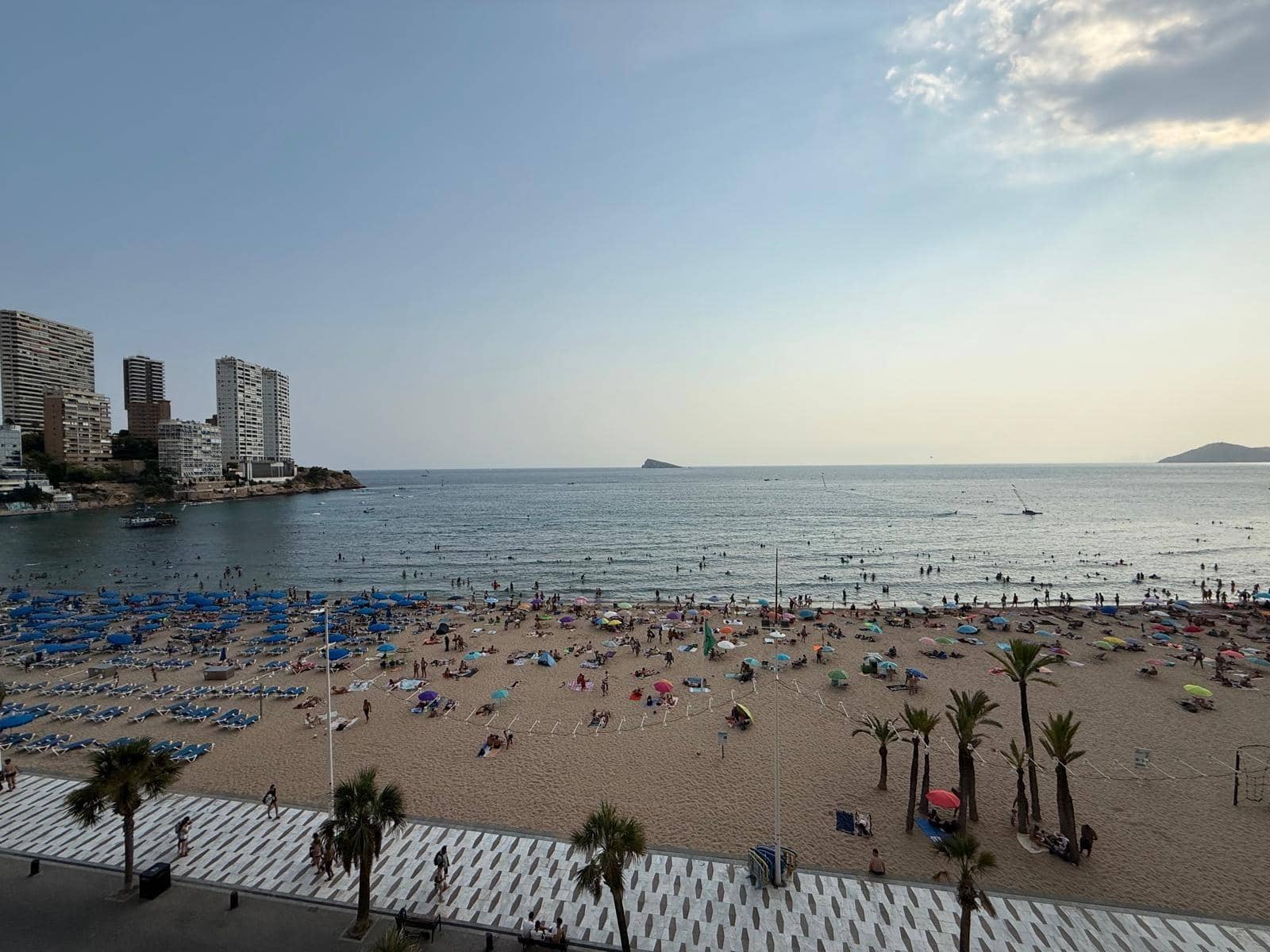 3 bedroom Apartment for sale in Benidorm with pool garage - € 630,000 (Ref: 9453727)