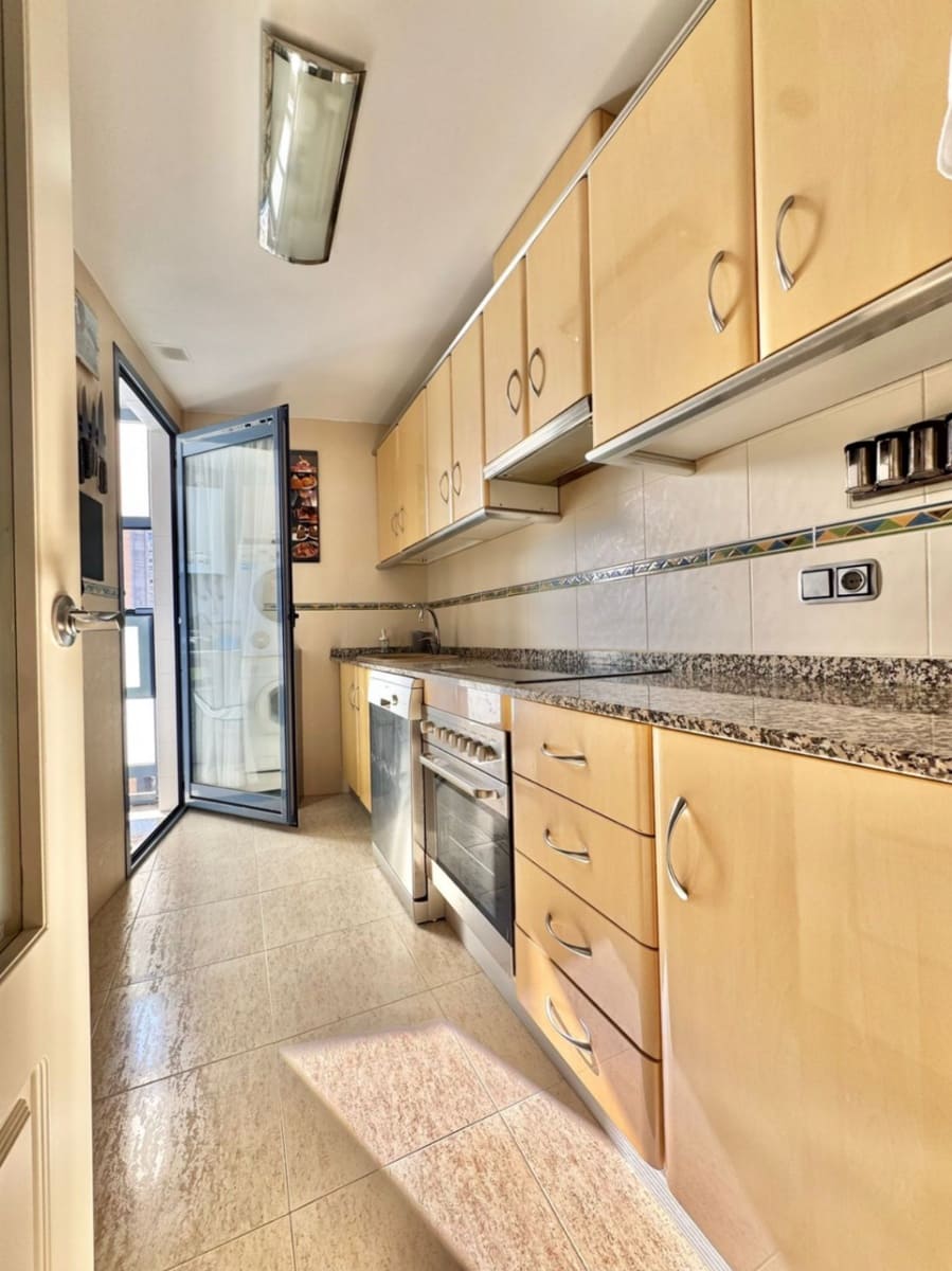 3 bedroom Apartment for sale in Benidorm with pool garage - € 325,000 (Ref: 9453728)