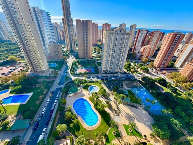 Apartamento de 3 habitaciones en Levante, Benidorm en venta con piscina garaje - 325.000 € (Ref: 9453728)