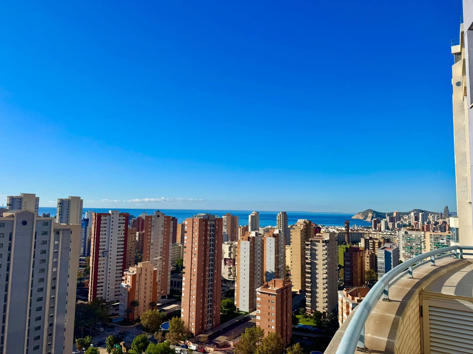 3 bedroom Apartment for sale in Benidorm with pool garage - € 325,000 (Ref: 9453728)