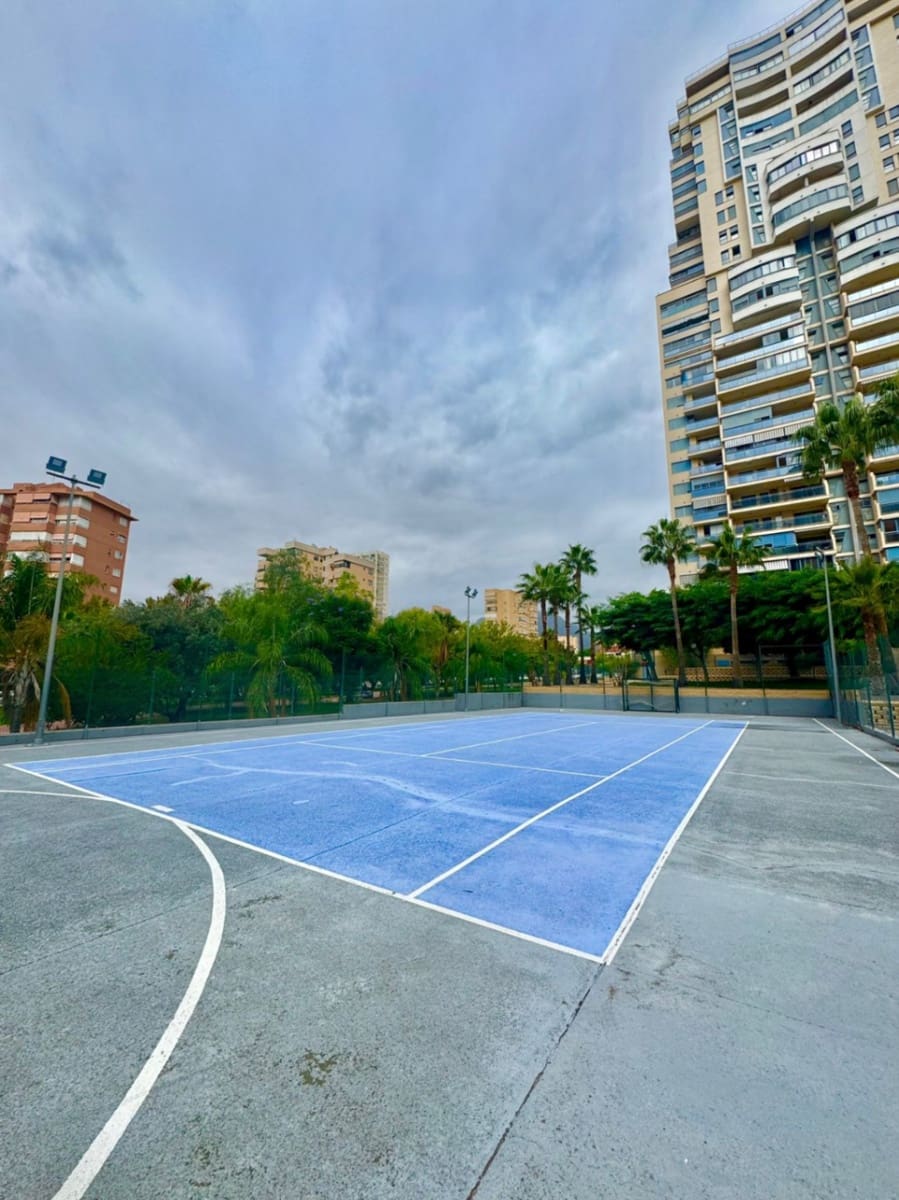 3 bedroom Apartment for sale in Benidorm with pool garage - € 325,000 (Ref: 9453728)