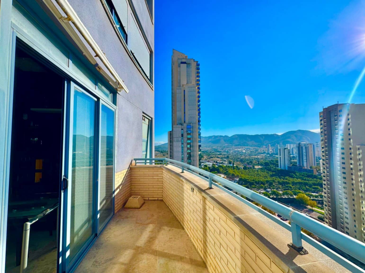 3 bedroom Apartment for sale in Benidorm with pool garage - € 325,000 (Ref: 9453728)