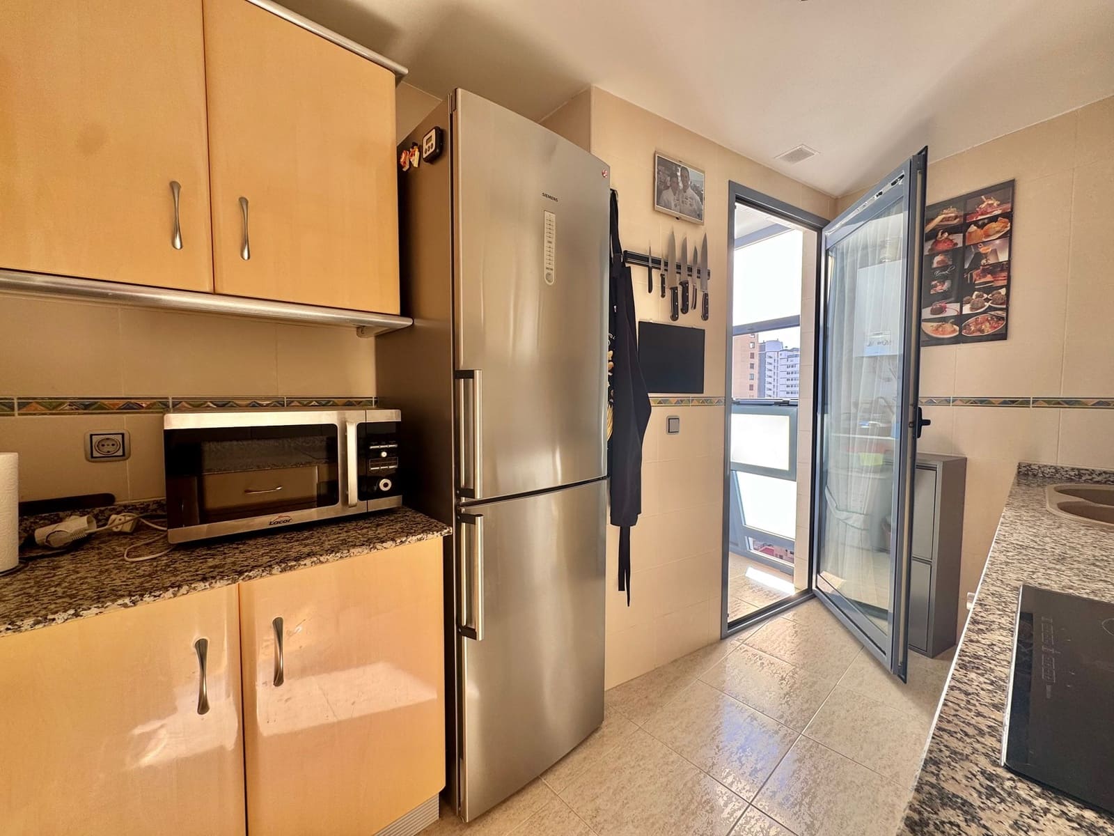 3 bedroom Apartment for sale in Benidorm with pool garage - € 325,000 (Ref: 9453728)