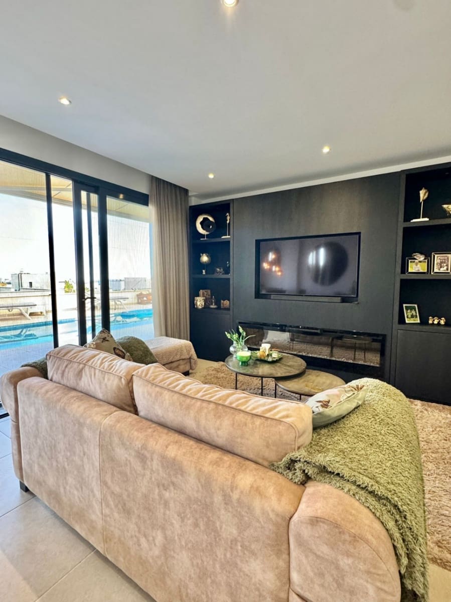 5 sovrum Villa till salu i Polop med pool garage - 649 000 € (Ref: 9453729)