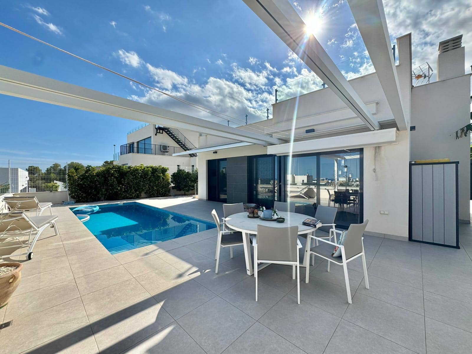 5 sovrum Villa till salu i Polop med pool garage - 649 000 € (Ref: 9453729)