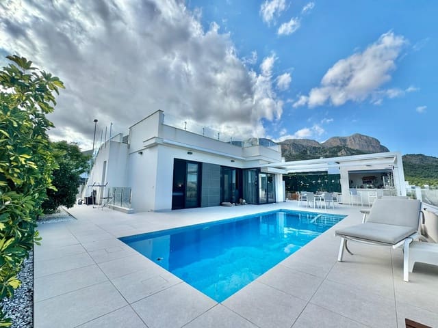 5 sovrum Villa till salu i Polop med pool garage - 649 000 € (Ref: 9453729)