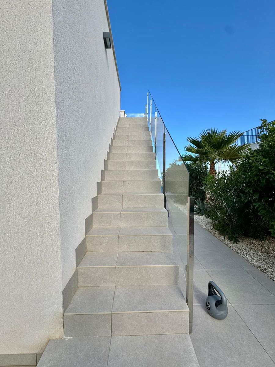 5 sovrum Villa till salu i Polop med pool garage - 649 000 € (Ref: 9453729)