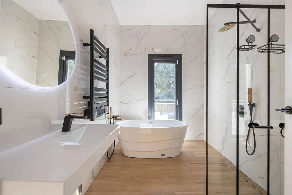 4 sypialnia Willa na sprzedaż w Altea z basenem garażem - 975 000 € (Ref: 9453730)