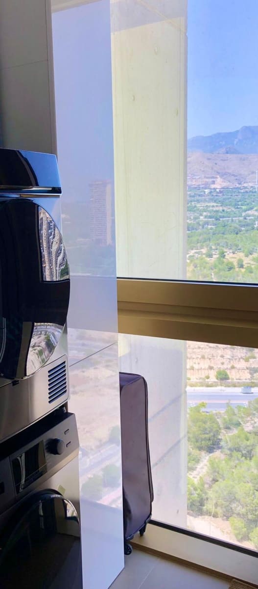 2 bedroom Apartment for sale in Benidorm with pool garage - € 579,000 (Ref: 9453734)