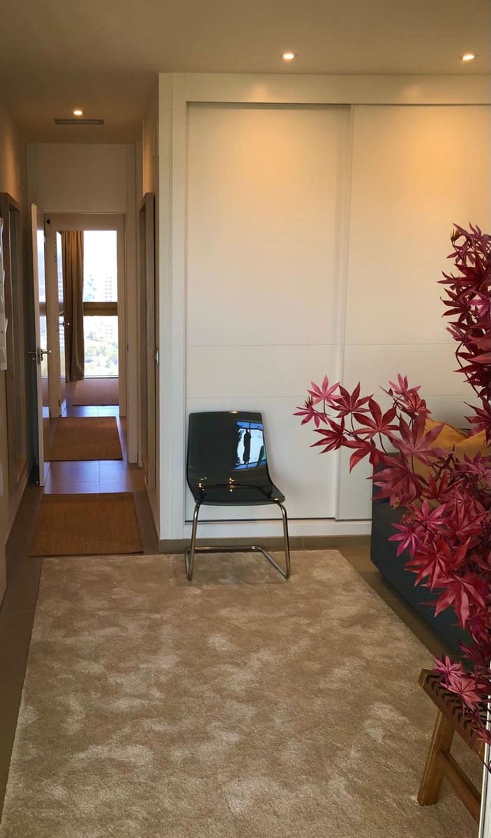 2 bedroom Apartment for sale in Benidorm with pool garage - € 579,000 (Ref: 9453734)