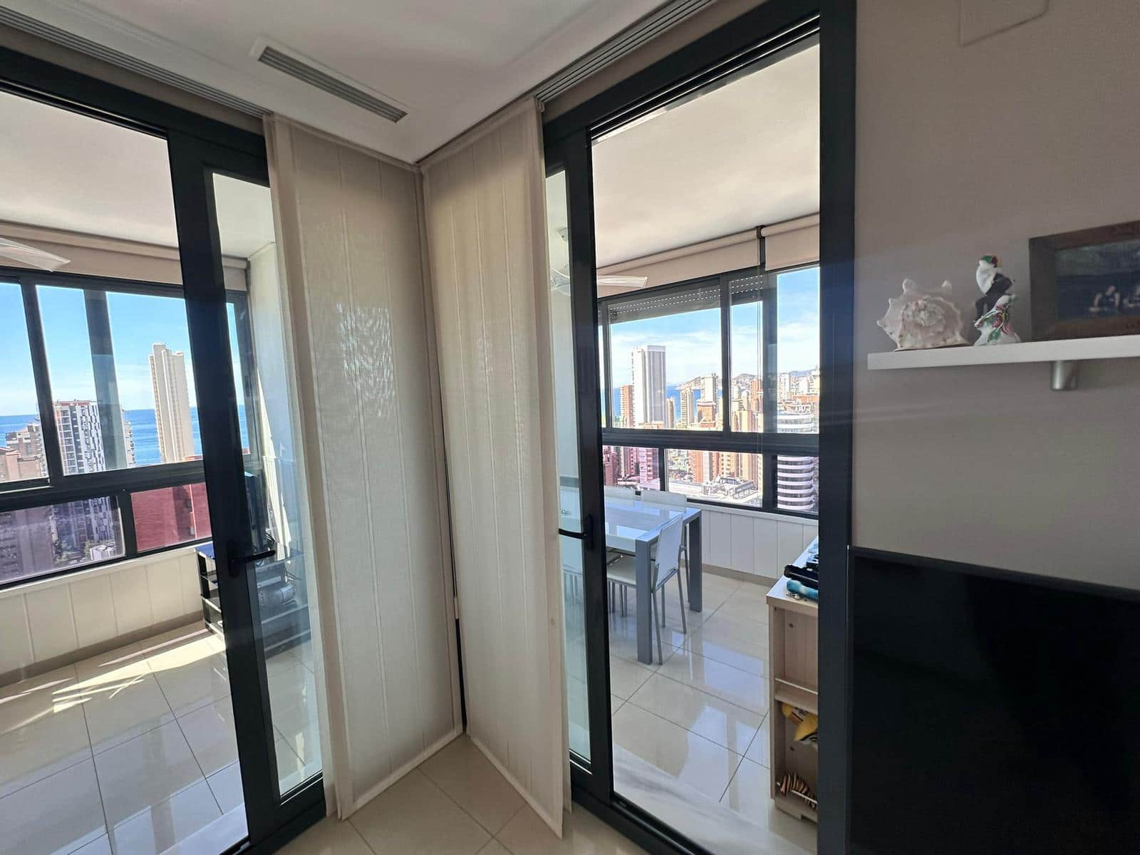 2 sypialnia Apartament na sprzedaż w Benidorm z basenem - 360 000 € (Ref: 9453735)